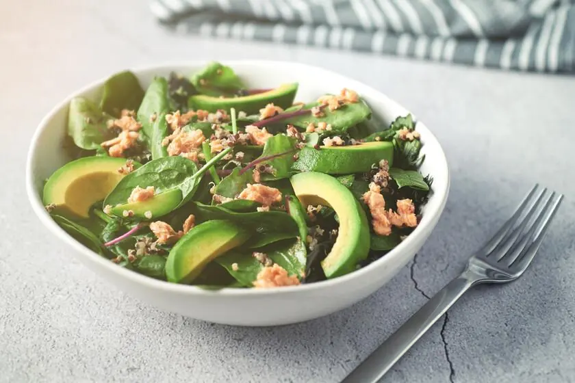Ensalada antiinflamatoria para lipedema